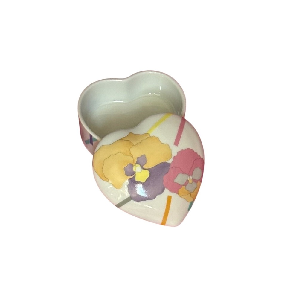 Vintage‎ Heart Trinket Box – GALA San Francisco Floral Ceramic Box
